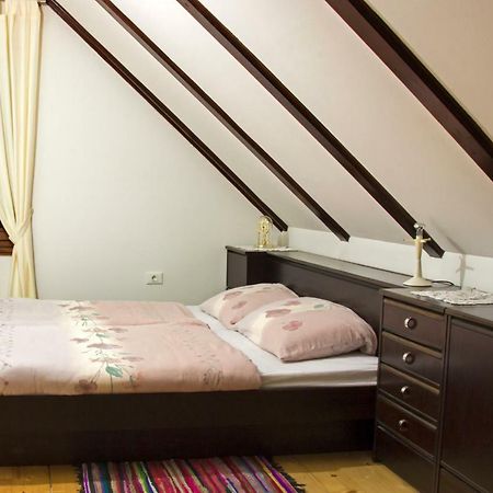 Vila Snjeguljica Goraci Luaran gambar