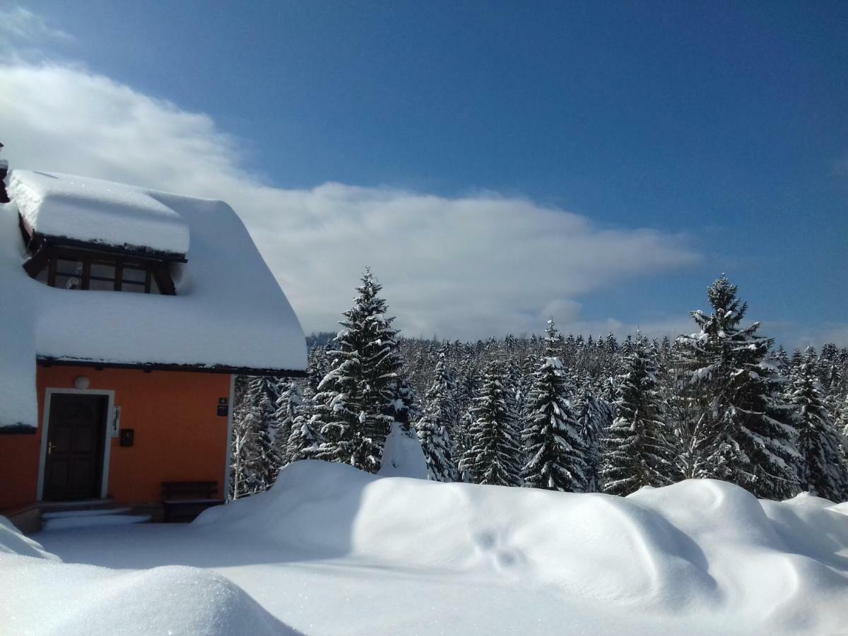 Vila Snjeguljica Goraci Luaran gambar